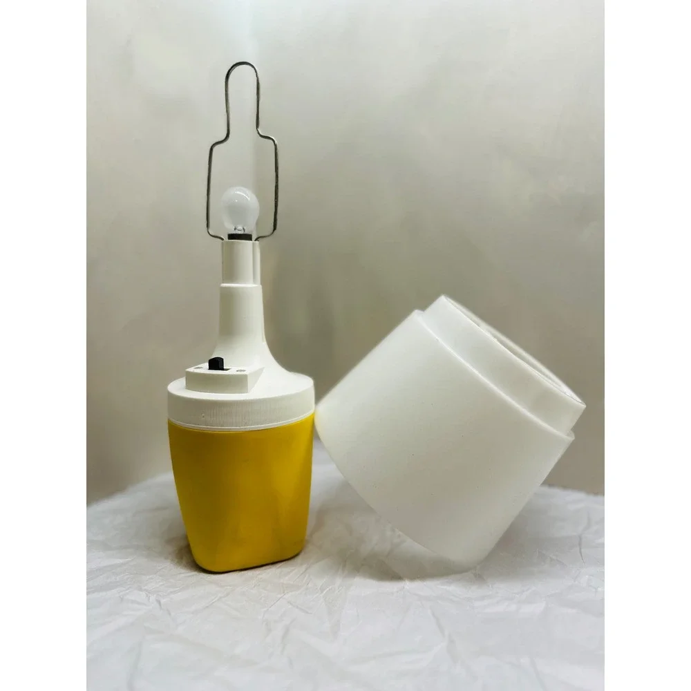 Vintage Ray-O-Vac No 100 Sportsman Lantern Battery Powered Yellow White Lamp MCM